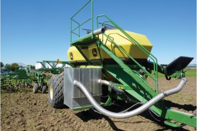 Разработана технология, использующая тракторный выхлоп в качестве удобрения для почвы